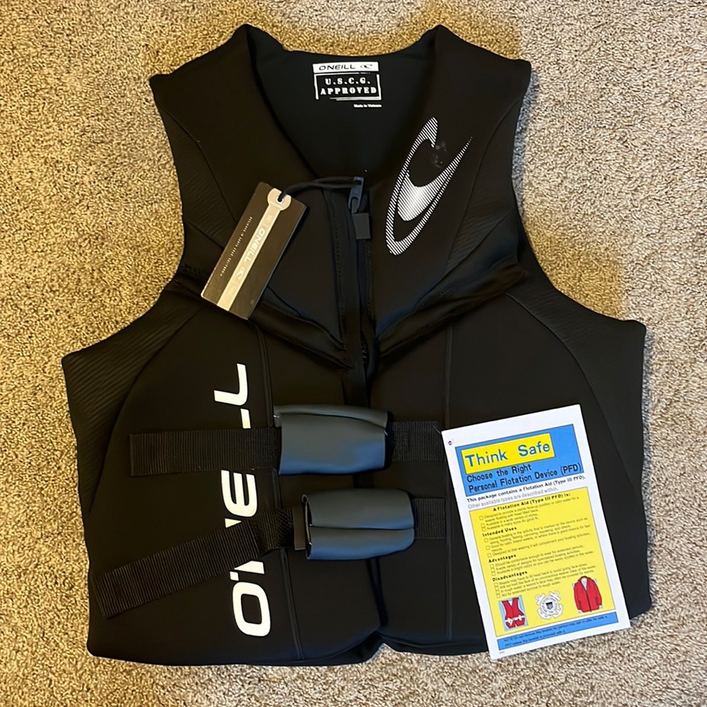 NWT O’Neill Life Vest